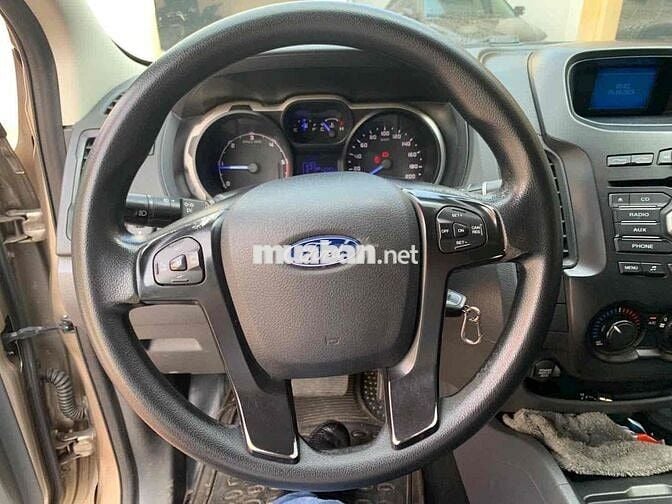 Ford Ranger 2016 XLS 2.2L 4x2 AT - 90000 km