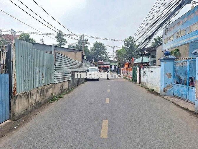 Đất mặt tiền gần ngã Tư Chiêu liêu, P Tân Đông Hiệp, Tp Dĩ An.