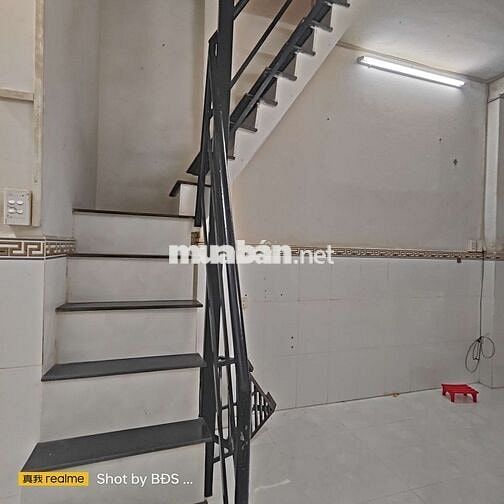 Nhà 1trệt 1lầu có 1pn 1wc khu dân cư HBC 1tỷ450