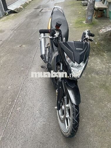 Xe máy Honda Sonic 2021 màu Đen Vàng. BSTP