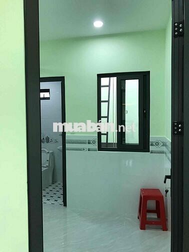 nhà mới xây 2 phòng ngủ, 2 wc, bếp , khách , sát trường cấp 1.2.3 dĩ a