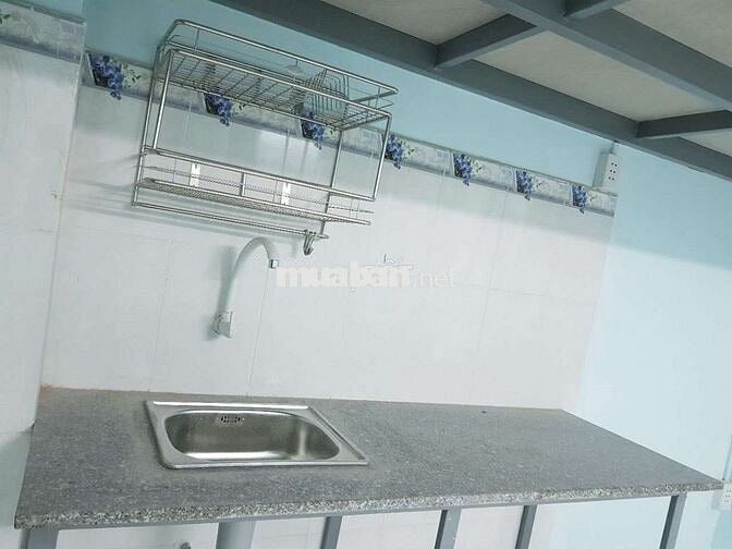 PHÒNG TRỌ 20m2, CÓ GÁC LỬNG, ĐƯỜNG HUỲNH VĂN NGHỆ, P. 15, Q. TÂN BÌNH.
