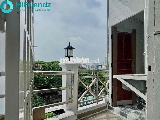 STUDIO MỚI TINH CHỈ TÍNH ĐIỆN NƯỚC BAN CÔNG 30m2 CHỈ