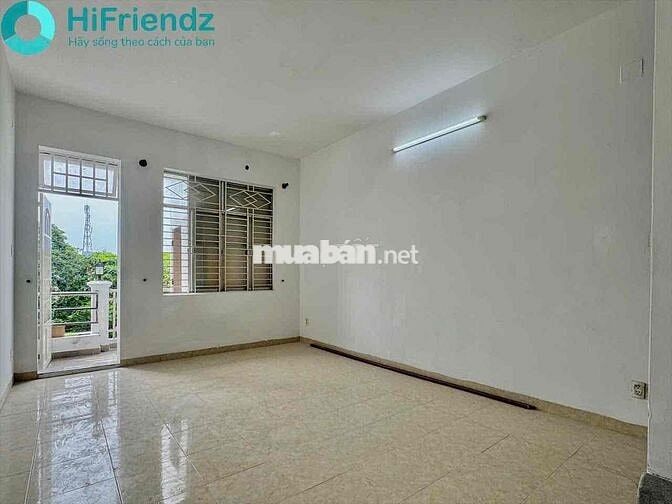 STUDIO MỚI TINH CHỈ TÍNH ĐIỆN NƯỚC BAN CÔNG 30m2 CHỈ