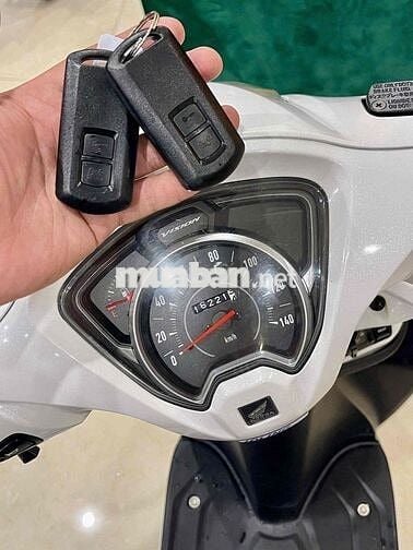 XE MÁY 68 - Honda Vision Trắng Sport 2019 Smartkey