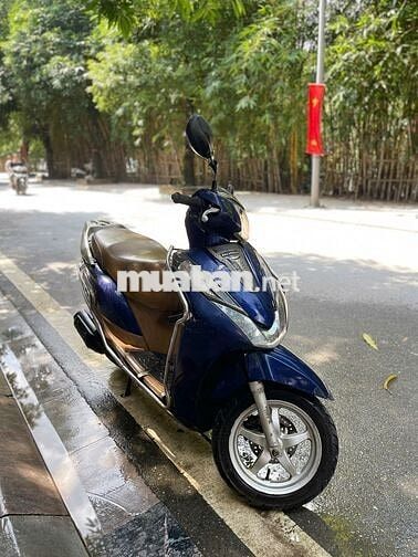 Xe Lead màu xanh đời 2014