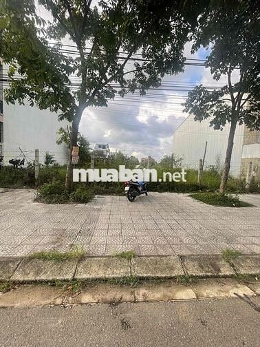 Bán gấp lô đất mặt tiền Nguyễn Lộ Trạch, phường Xuân Phú, TP Huế – Vị