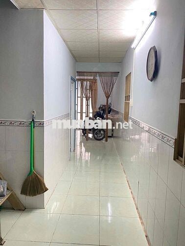bán gấp nhà 4,5x20 chính chủ 1 trệt 1 lửng
