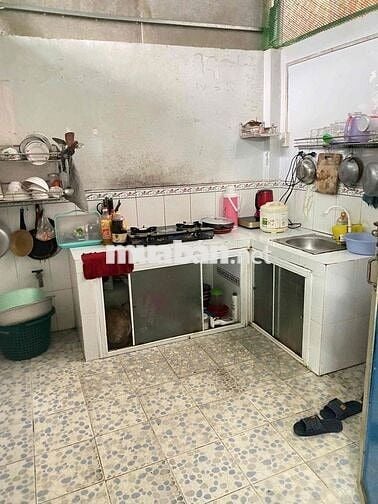 bán gấp nhà 4,5x20 chính chủ 1 trệt 1 lửng