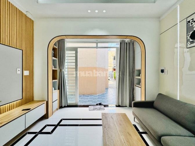 NHÀ PHỐ YÊN TĨNH AN NINH TRUNG TÂM P9