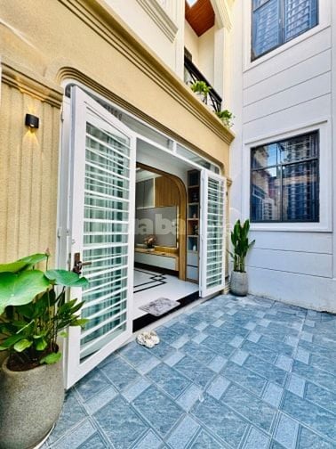 NHÀ PHỐ YÊN TĨNH AN NINH TRUNG TÂM P9