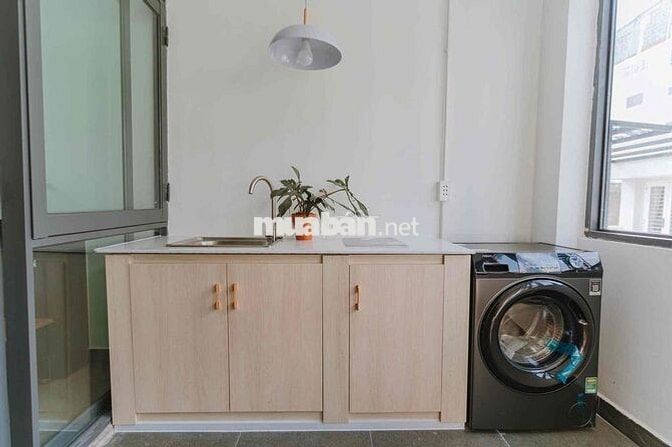 CHO THUÊ CĂN HỘ FULL NỘI THẤT TÁCH BẾP-THOÁNG GIÁ RẺ GẦN CHỢ BẾN THÀNH