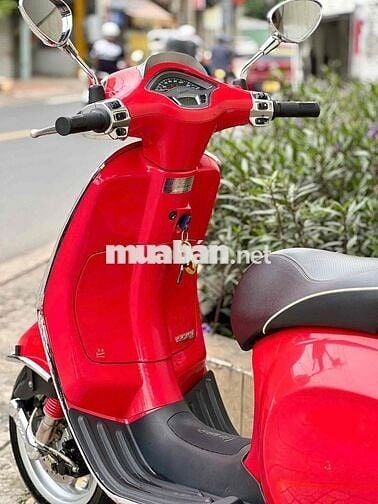 vespa sprint 2018 xe lướt 2k km ngay chủ sang tên
