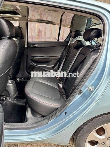 Hyundai i20 2010 1.4 AT