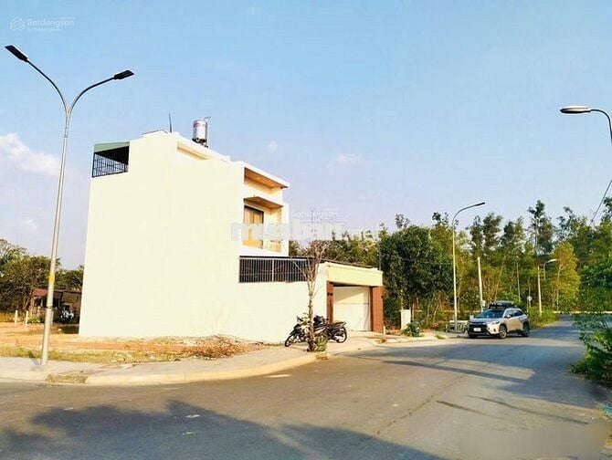 BÁN NHÀ TÂN AN HỘI, CÁCH NGUYỄN VĂN KHẠ 50M, 82m2, SHR, 1 tỷ 8