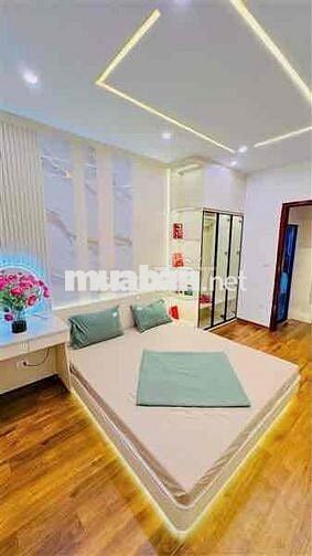 Nhà đẹp Hàng xóm KĐT LINH ĐÀM. Nội thất cao cấp, cách mặt phố chỉ 80m