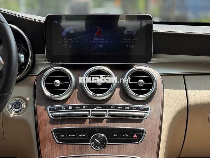 C200 Exclusive 2021 Trắng Kem 27.000km Lướt