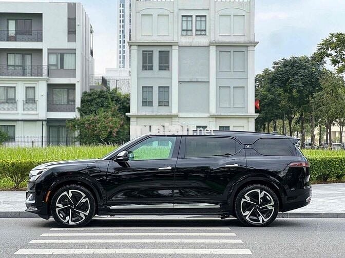 VinFast VF9 2023 Plus Pin Mua SDI - 5000 km