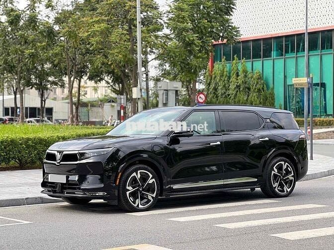 VinFast VF9 2023 Plus Pin Mua SDI - 5000 km