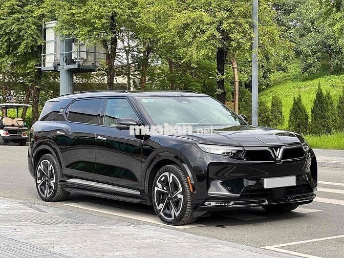 VinFast VF9 2023 Plus Pin Mua SDI - 5000 km