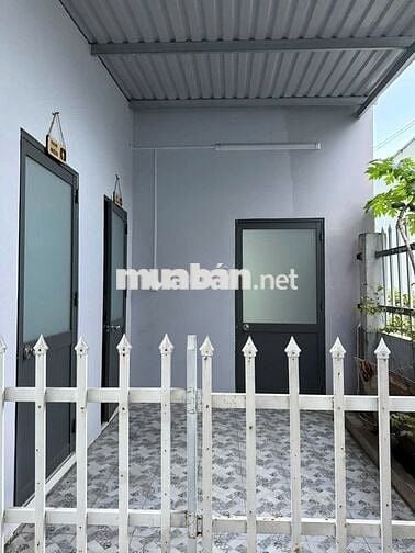 Chủ ngộp bán gấp mặt tiền dt742