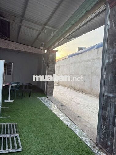 Chủ ngộp bán gấp mặt tiền dt742