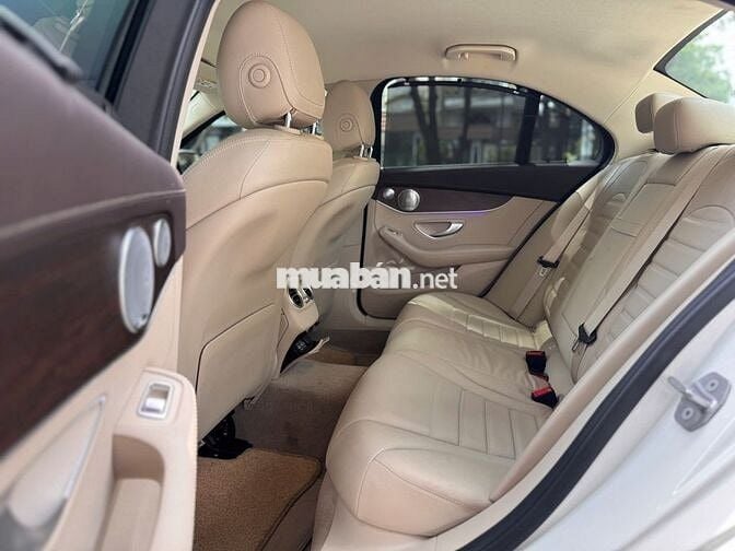 C200 Exclusive 2021 Trắng Kem 27.000km Lướt