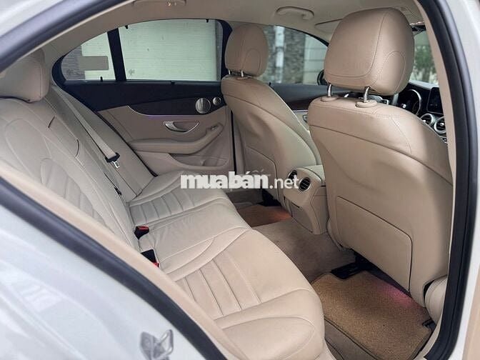 C200 Exclusive 2021 Trắng Kem 27.000km Lướt