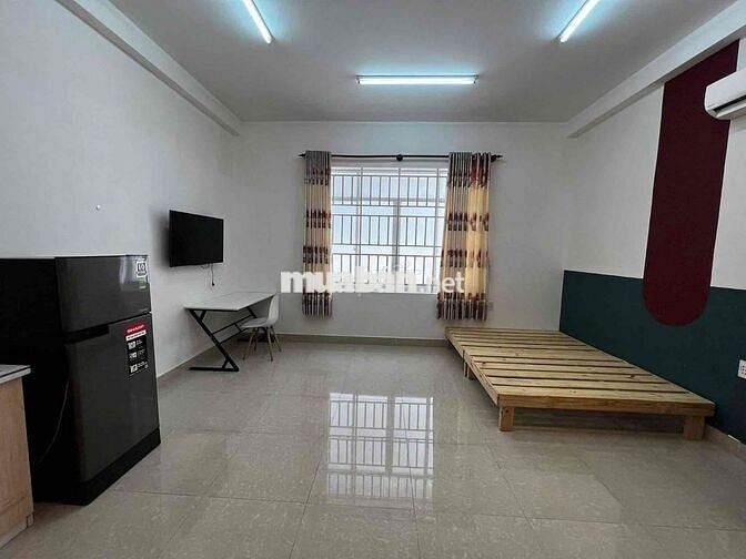 CHDV 35m2 CỬA SỔ TO NGAY VÒNG XOAY DƯƠNG BÁ TRẠC Q8