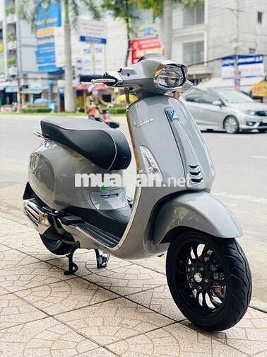 Vespa print ABS 2022 xám xi măng siêu lướt✅