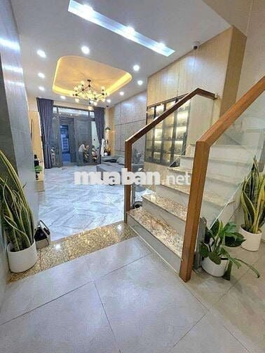 NHÀ 4 LẦU VỊ TRÍ ĐẸP HỢP KD (4m x20m) LÊ VĂN QUỚI BTĐ