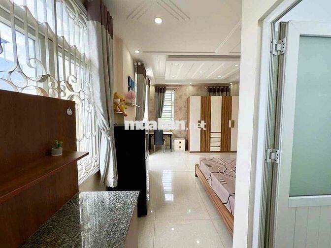 CHO THUÊ CH STUDIO BALCON RỘNG 40m2 SIÊU THOÁNG NGAY CHỢ BÀ CHIỂU