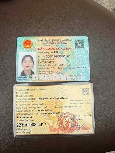 Xe máy Honda Vision màu đỏ đời 2024