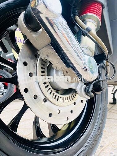 Vespa print ABS 2022 xám xi măng siêu lướt✅