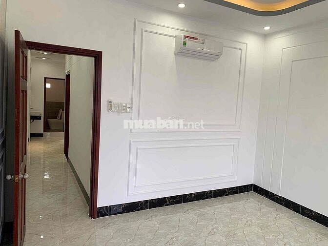 Nhà lầu 4 phòng mới 99% hẻm đường Nguyễn Thông