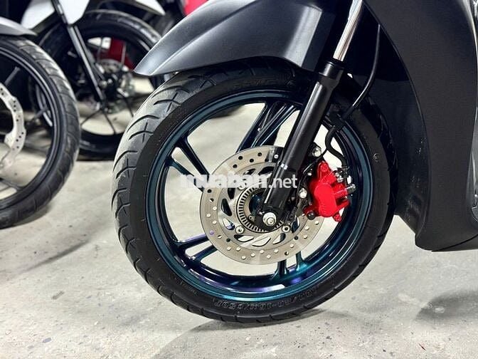 XE MÁYTHANH TÙNG_SH 125 ABS ĐEN NHÁM LƯỚT XE ĐẸP