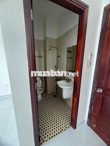 CHÍNH CHỦ CHO NỮ THUÊ PHÒNG BAN CÔNG, PHÒNG MÁY LẠNH THOÁNG MÁT (NGAY
