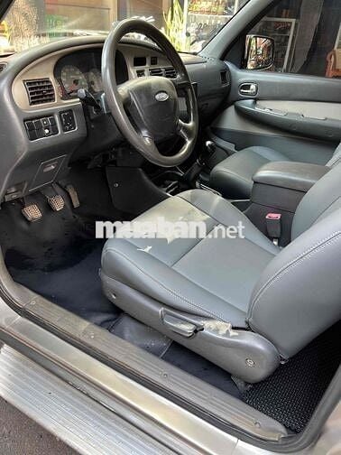 Ford Everest 2005 Diesel XL 4x2 - 12345 km
