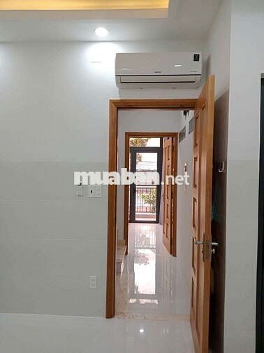 Phòng Cao Cấp có Ban công Hoàng Diệu 2 ngay ĐH Ngân Hàng, SPKT TP.HCM