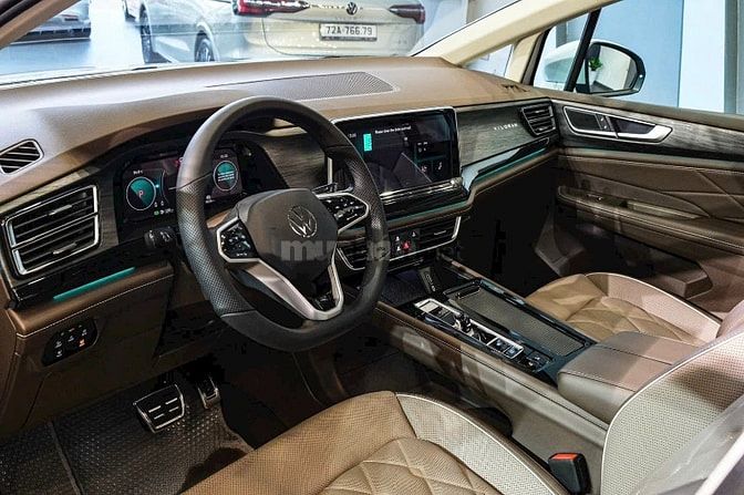 Volkswagen Viloran - MPV hạng sang