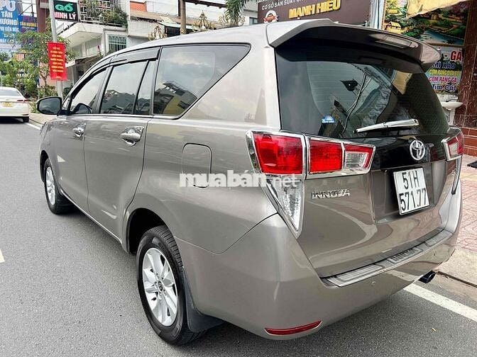 Toyota Innova 2019 , số sàn , Nâu vàng anh kim