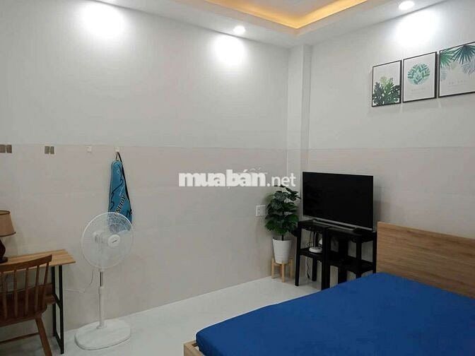 Phòng Cao Cấp có Ban công Hoàng Diệu 2 ngay ĐH Ngân Hàng, SPKT TP.HCM
