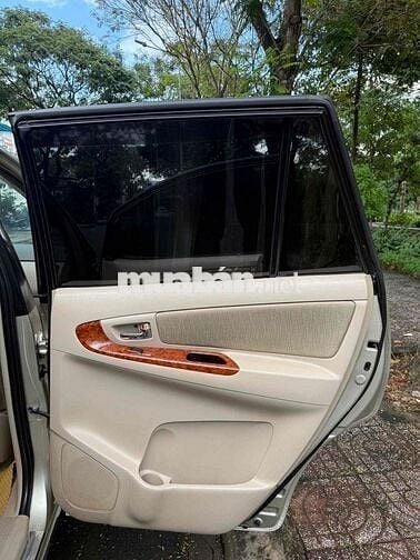 Toyota Innova 2008 G - 186000 km