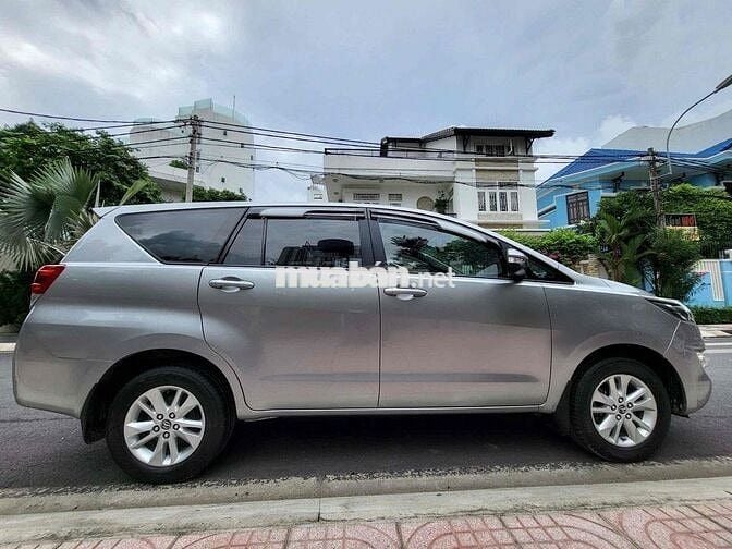 Innova E 2.0 SX 2017 số sàn 1 chủ từ đầu