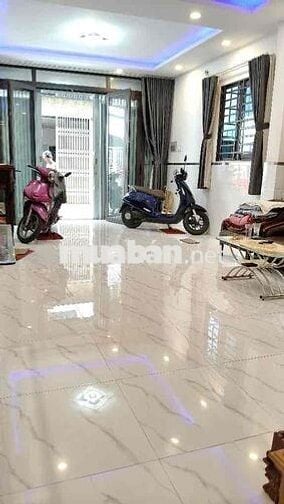 Nhà Bông Sao, P5, Q8. 5,4m nở hậu 7,1m. đang cho thuê 11tr/thang