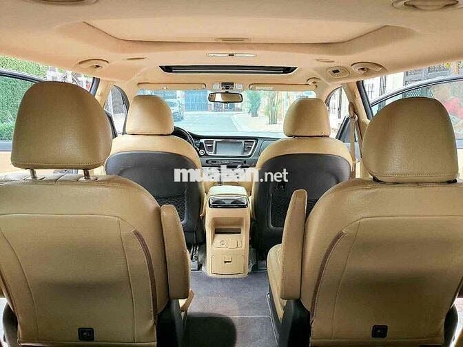 KIA SEDONA 2018 bản full.Máy Xăng. 3.3lit. Dk t8.2