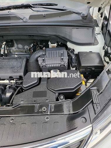 Kia Sorento đk lần đầu t8.2017 máy xăng . Mới 98%