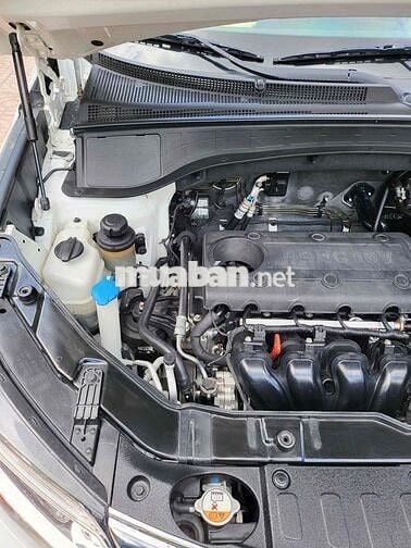 Kia Sorento đk lần đầu t8.2017 máy xăng . Mới 98%