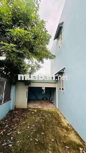 BÁN NHÀ HÓC MÔN - 2 TẦNG - Ô NGŨ TRONG NHÀ - DT KHỦNG - GIÁ CỰC TỐT