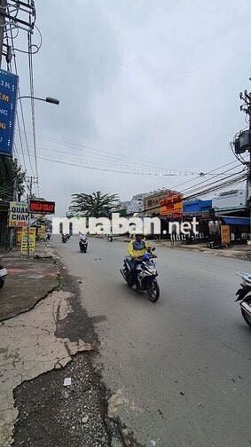 NHỈNH 11 TỶ , 140m2, 3 TẦNG , NGAY BÊN AEON TÂN PHÚ